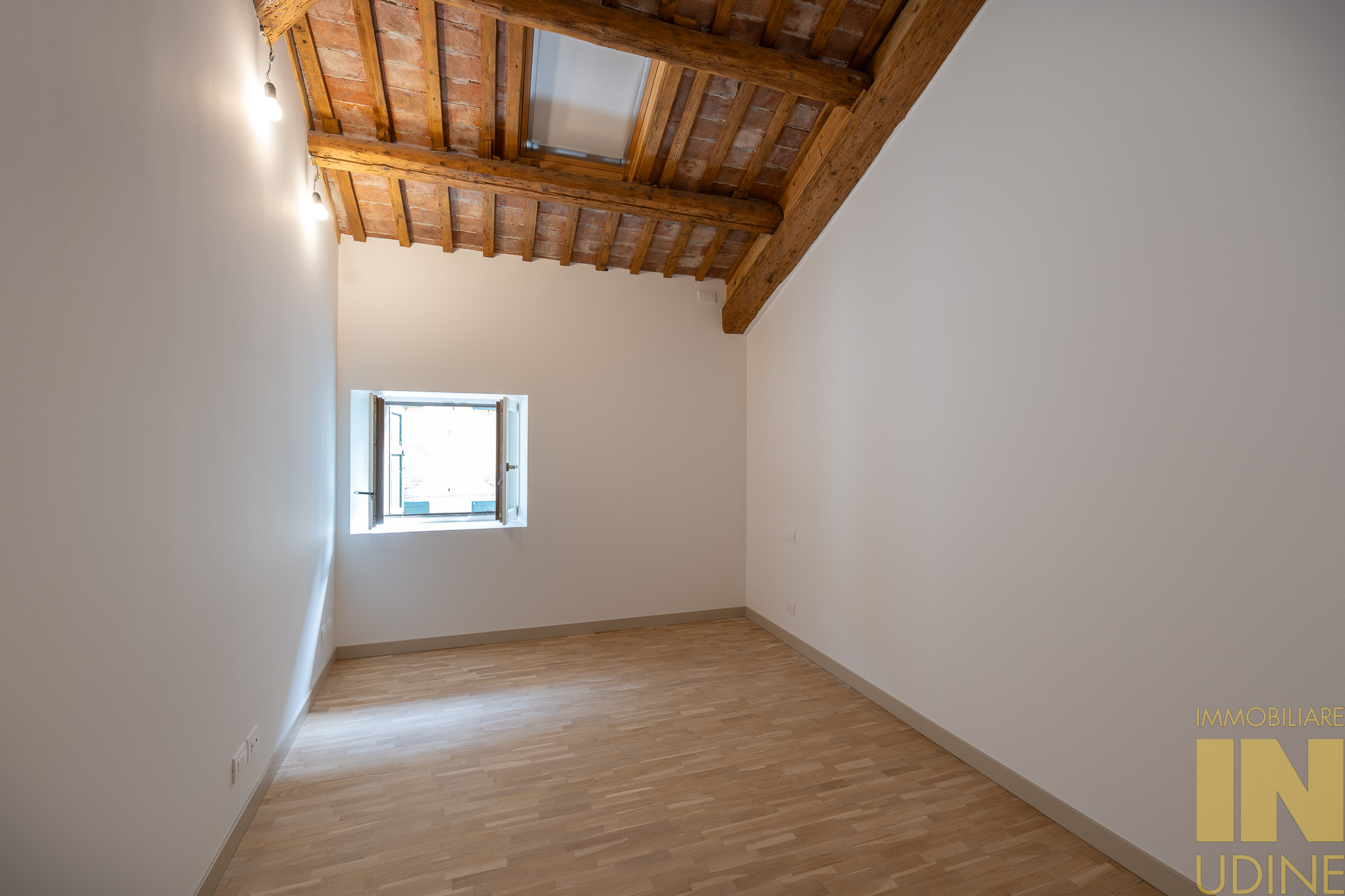 5c3999b15f938ae368612054edb86239