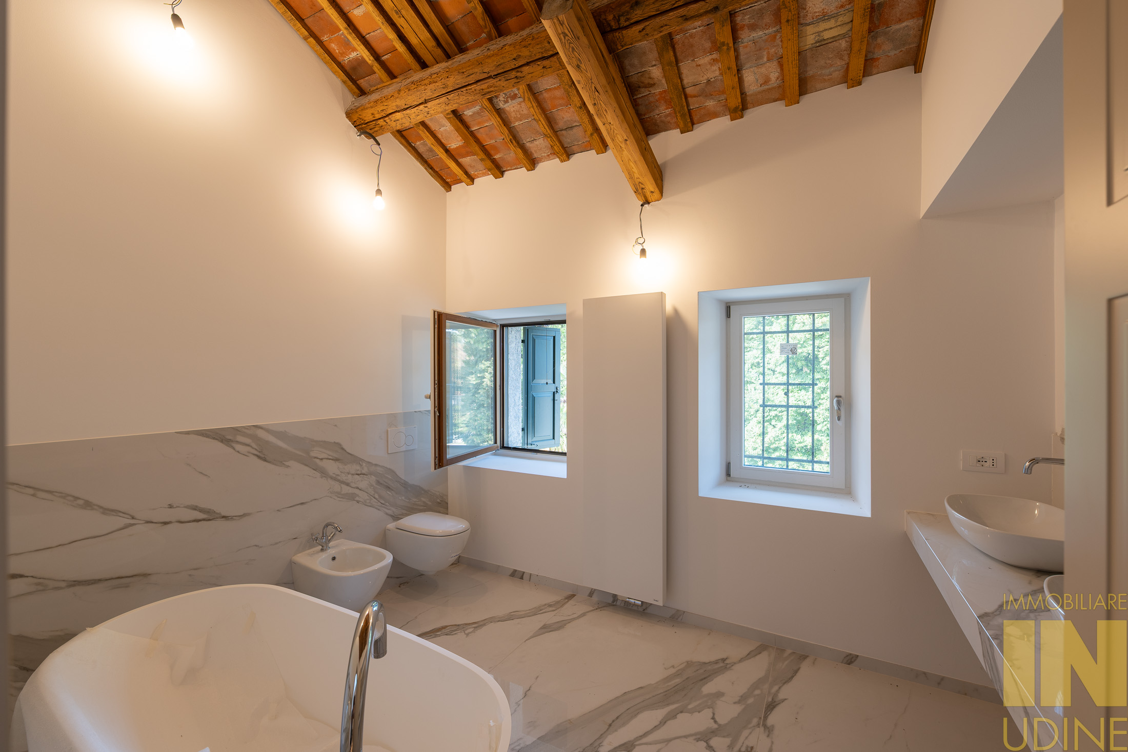 8a43c71f3b4348a165058c8235f09f2f