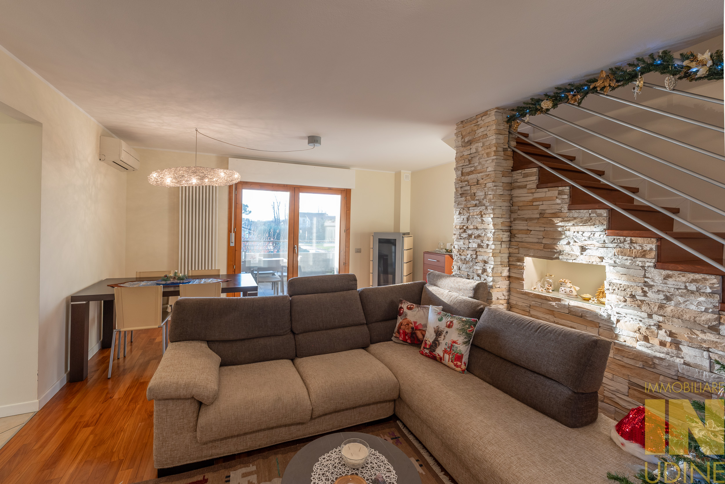 1c255c773220b62c417aea8fdadfddbe