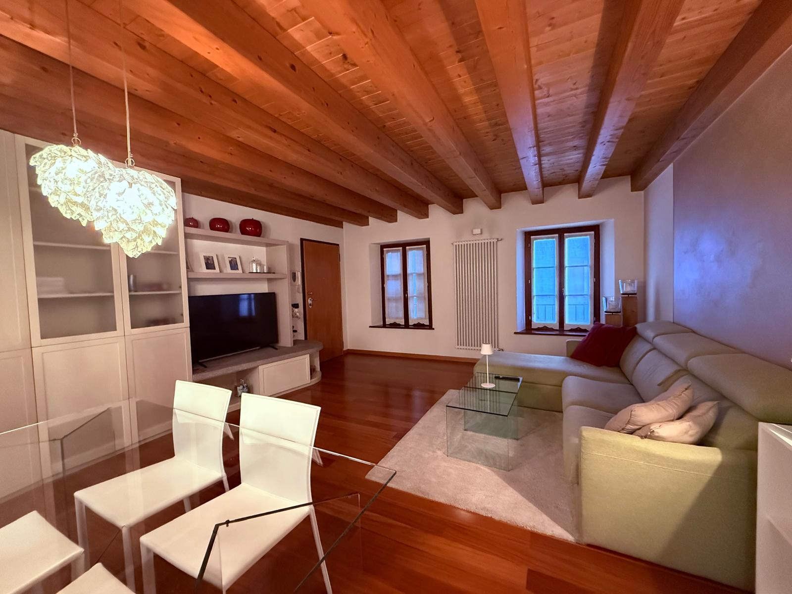 4a34267672405cbe8c7f8d090b7a1a2e