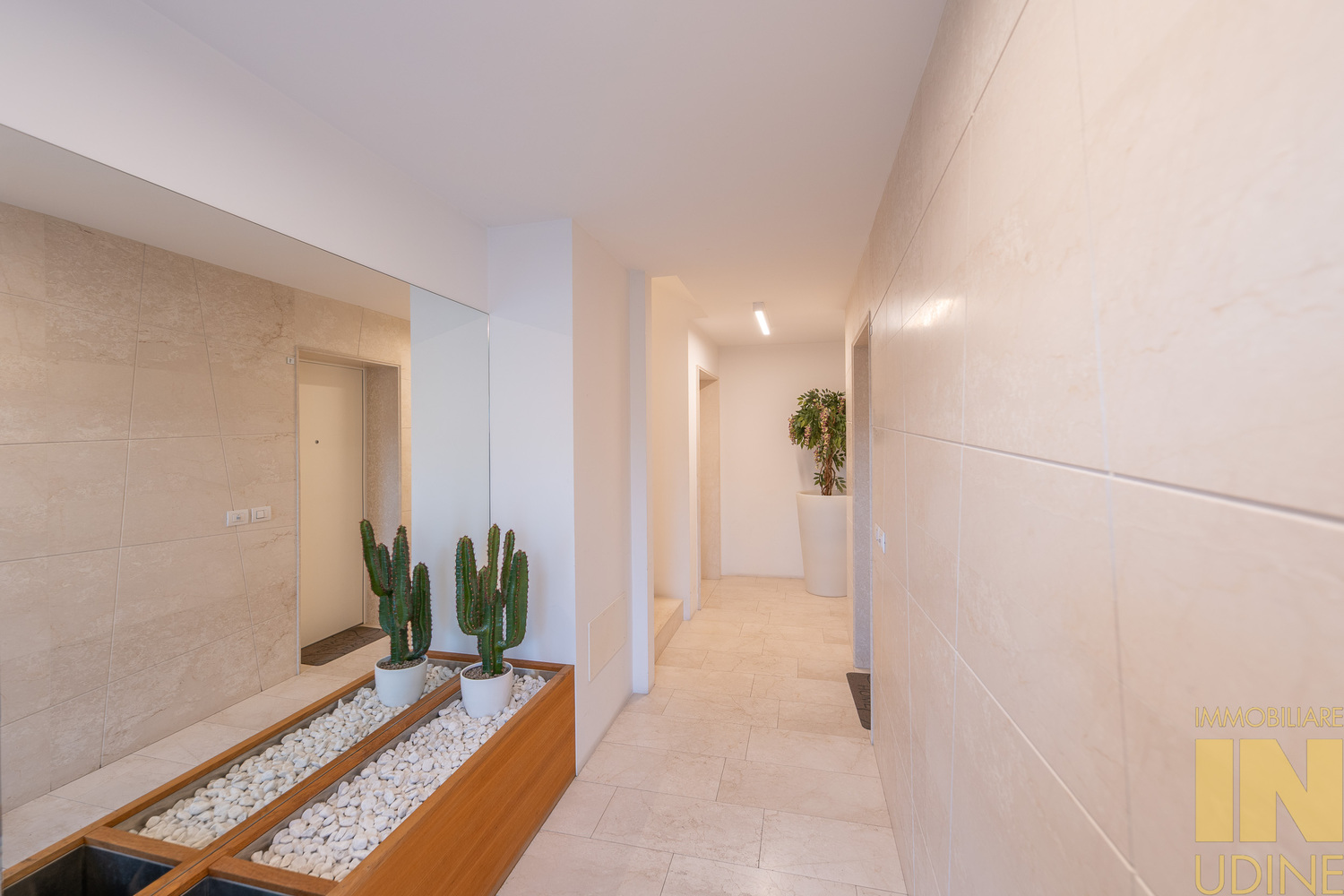 7f6c7d1332d588f912eee8f2b101199f