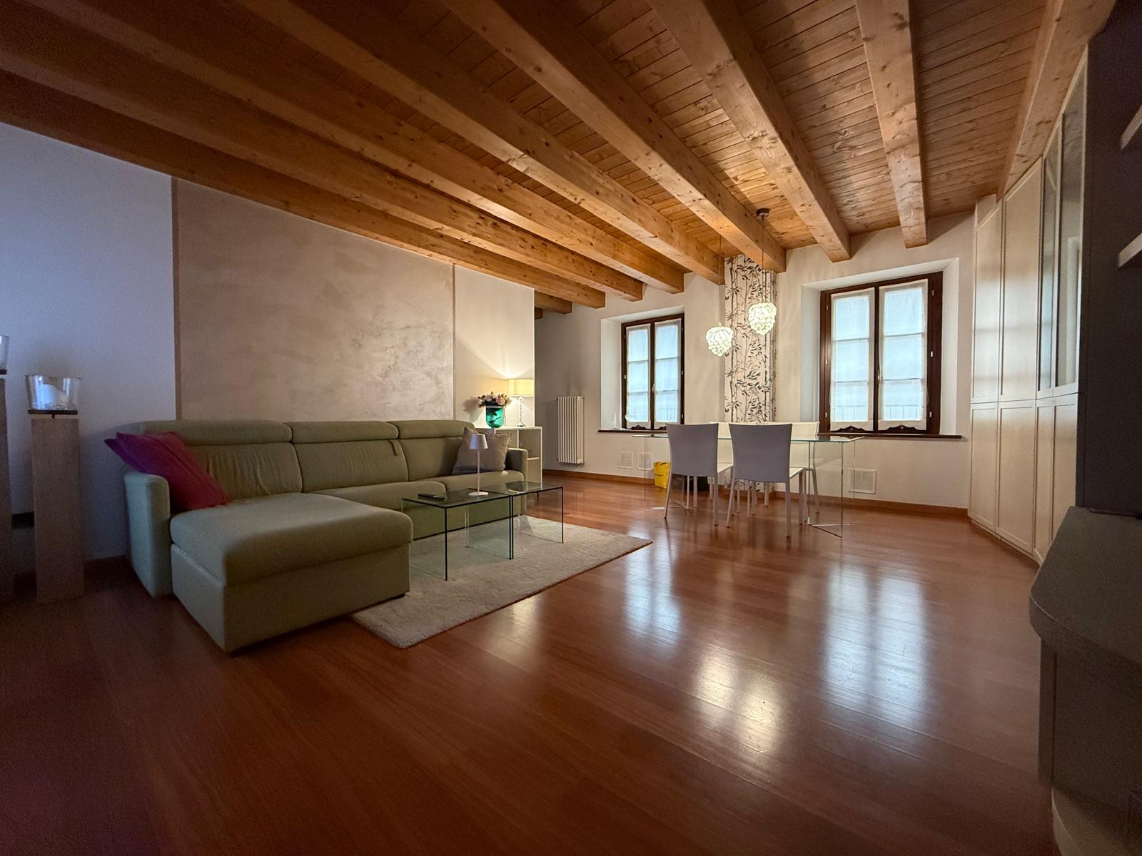 dc75bc25805e4ec605207b3fc460da7f