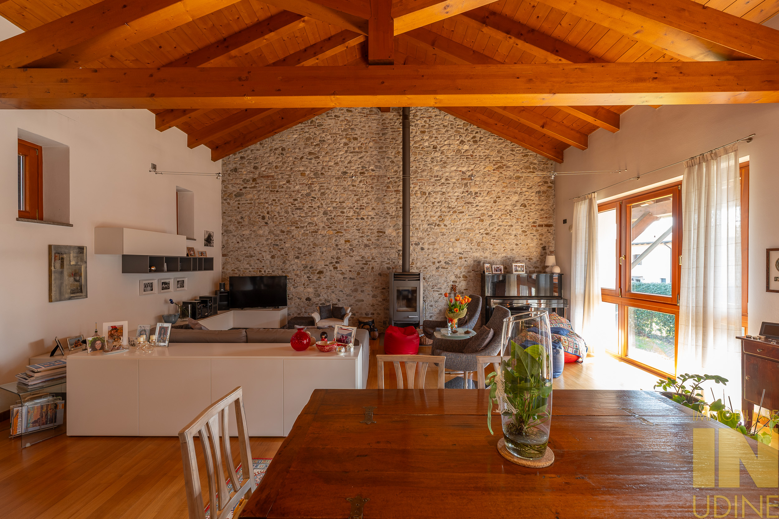 0e32346fc8a64e27f9802e2cdd2a5317