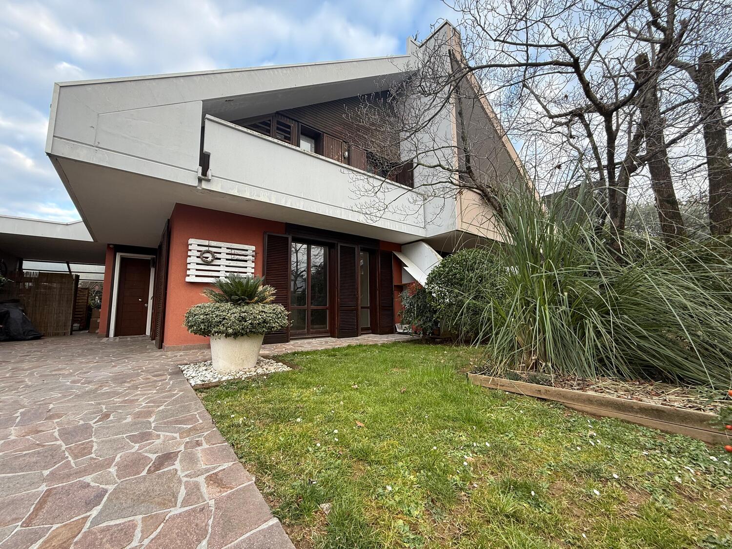 834ac60be4d13b212a72076021c95f00