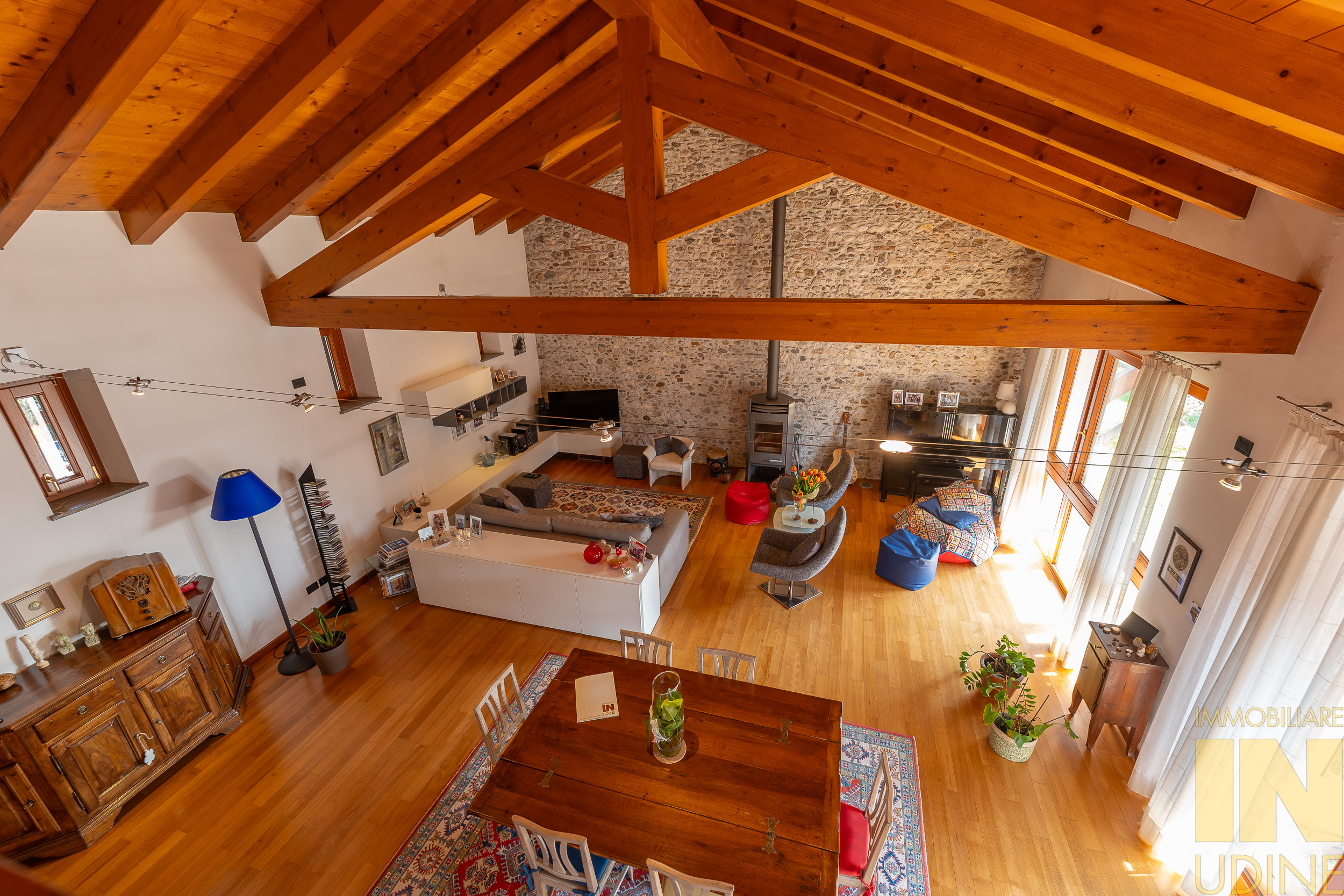 9ee028deb55b19436eddec1e1111b6f4