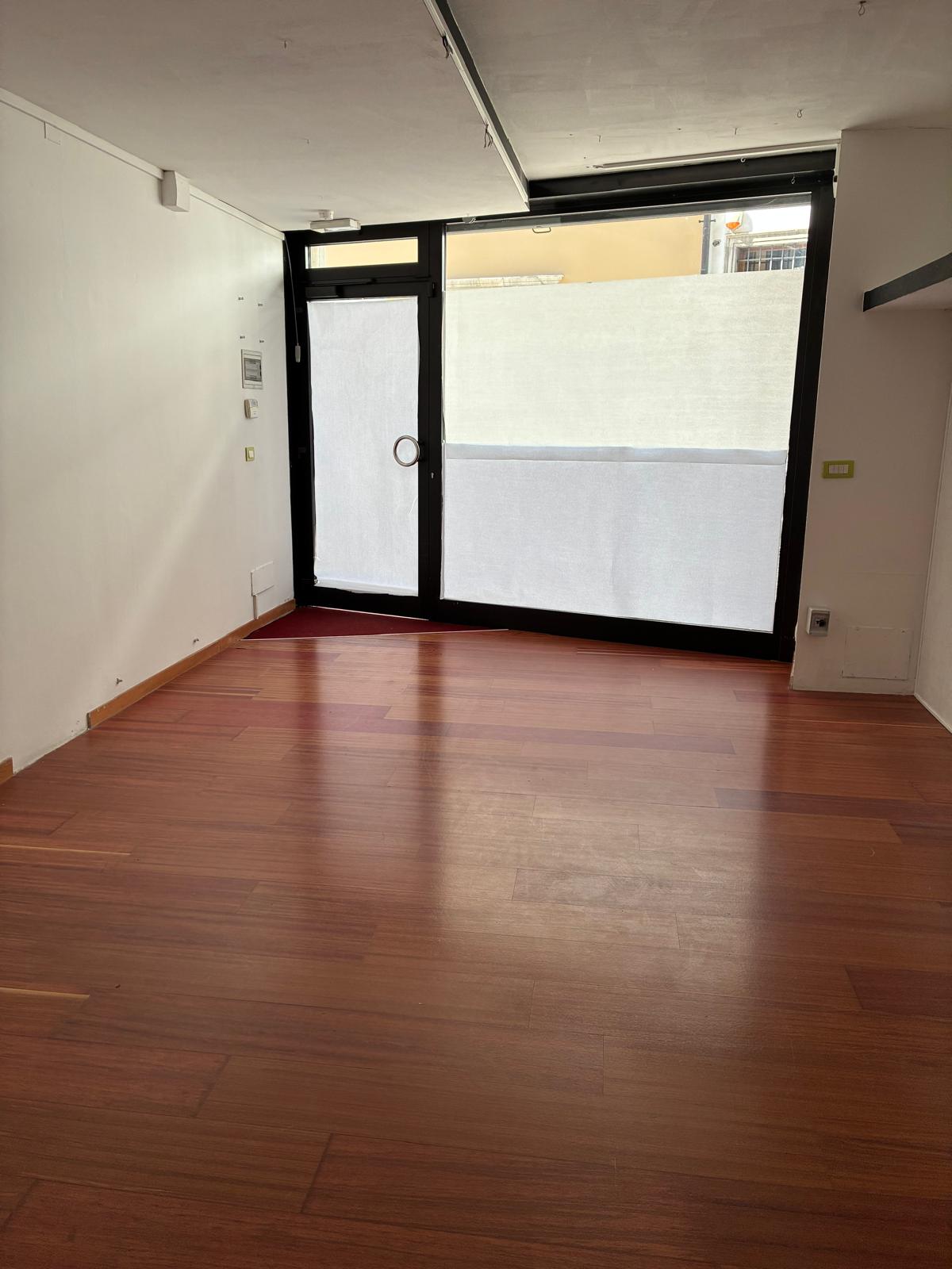 01695f010d4636ccb617fdc04c0d1ec4