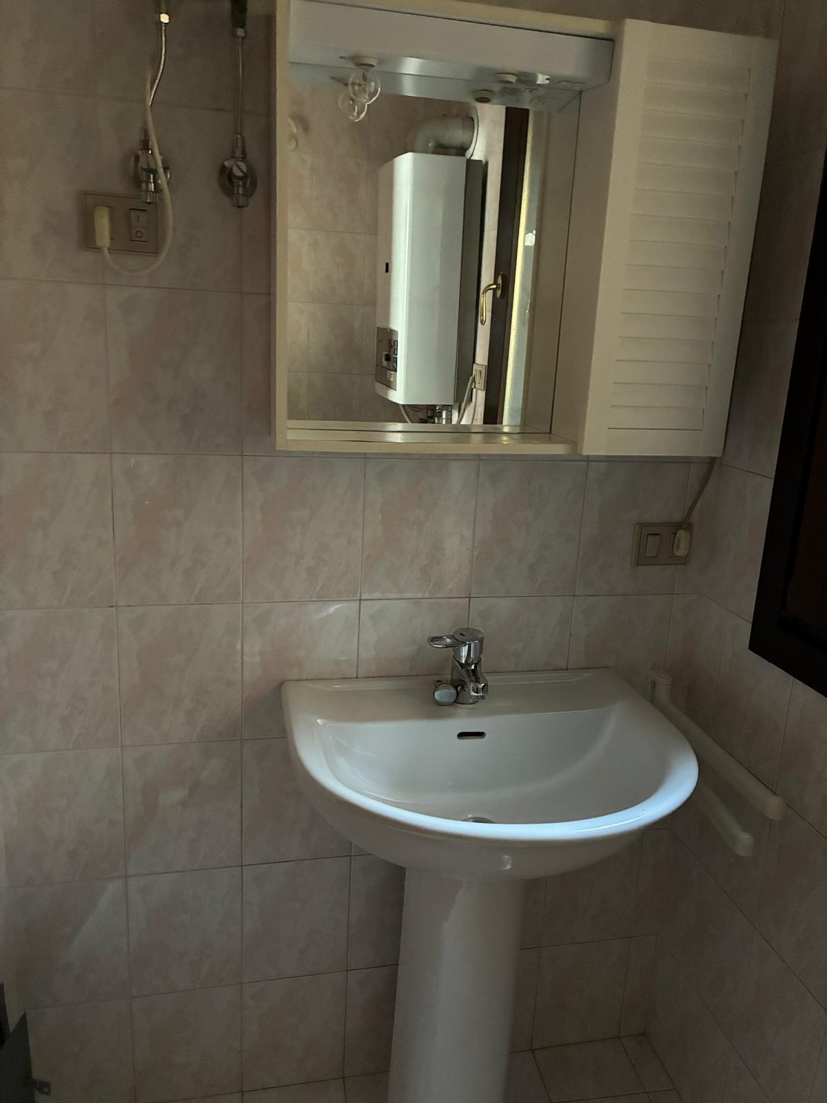 06aaba0431f9994d4576e18966430c21